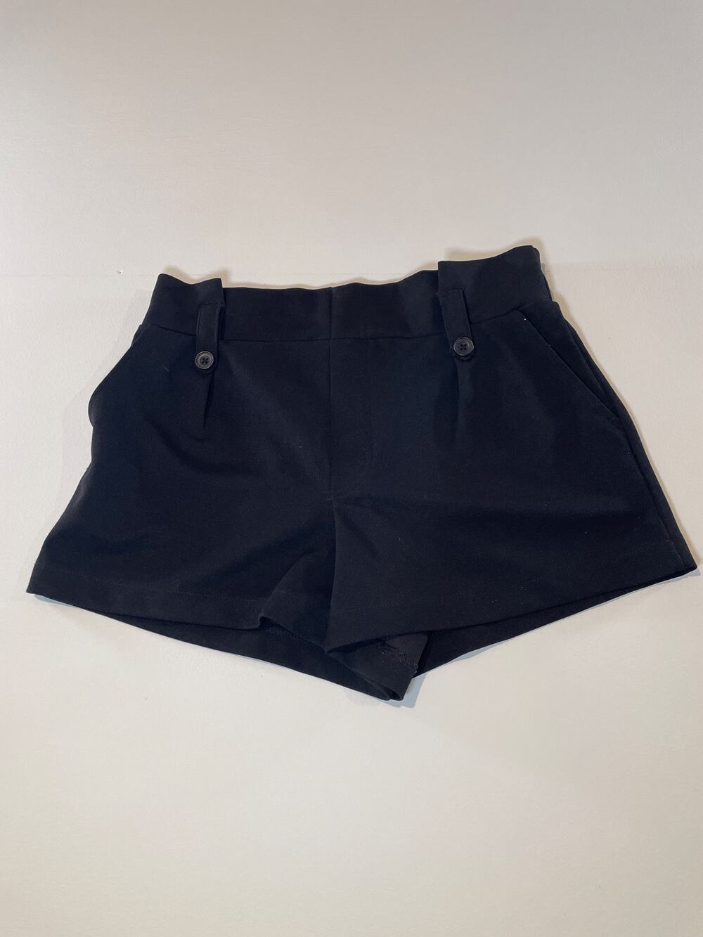 Sincerely Jules Size M Paperbag Waist Shorts